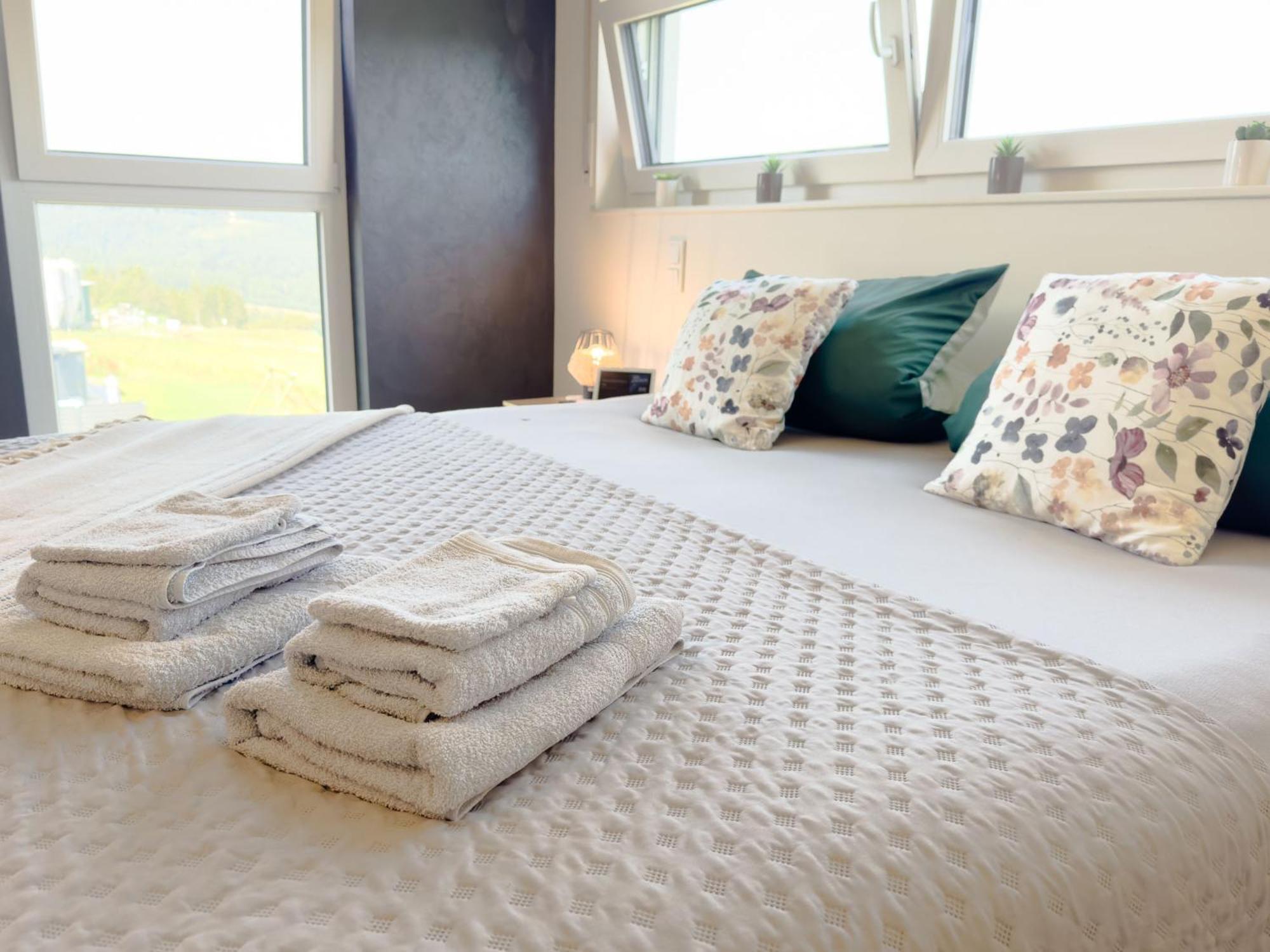 Serenity Vista Retreat Bnb Bescheid Buitenkant foto