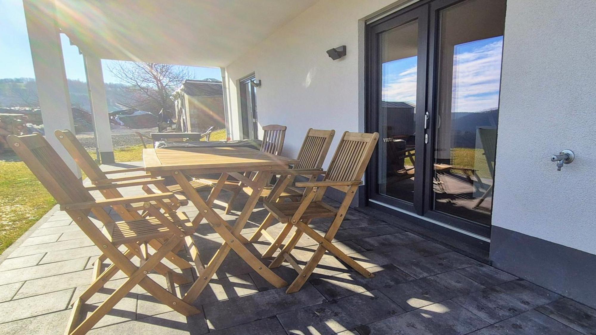 Serenity Vista Retreat Bnb Bescheid Buitenkant foto